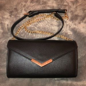 Black crossbody purse
